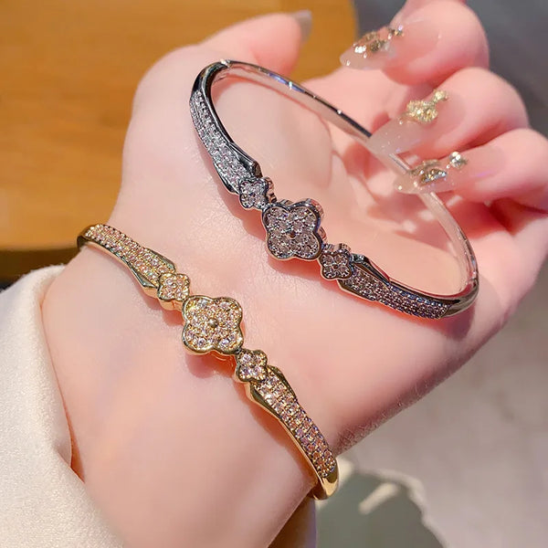 Elegant Four Leaf Clover Bracelet